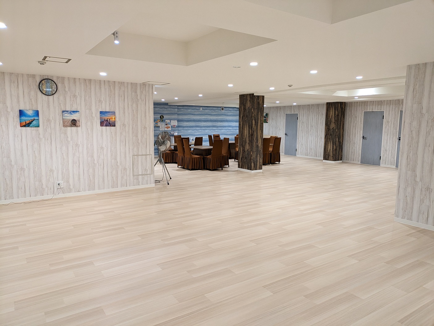 PXL_20231130_070639205